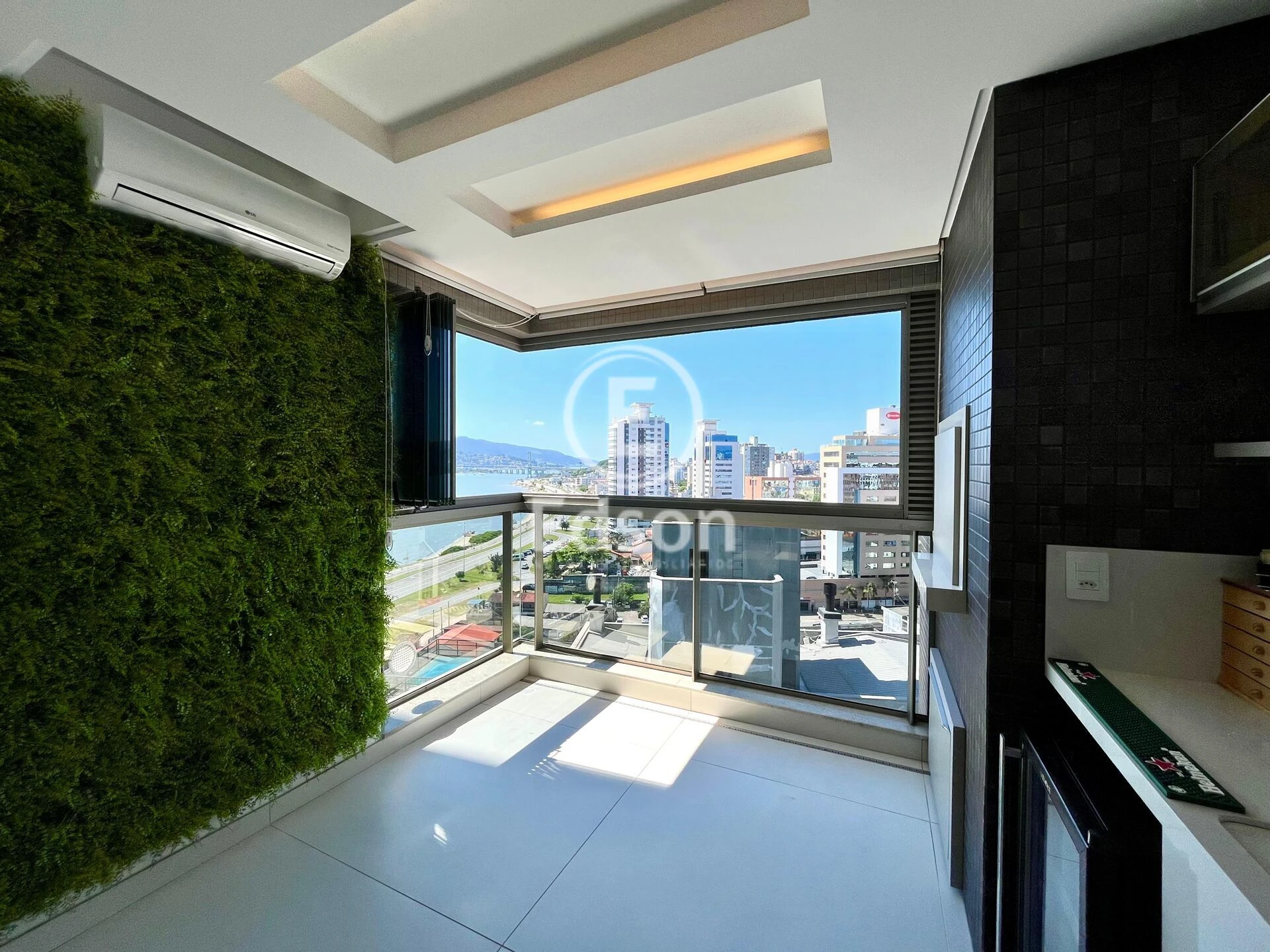 Apartamento em Estreito, Florianópolis. 3 quartos, 131m². Imagem 7 de 15