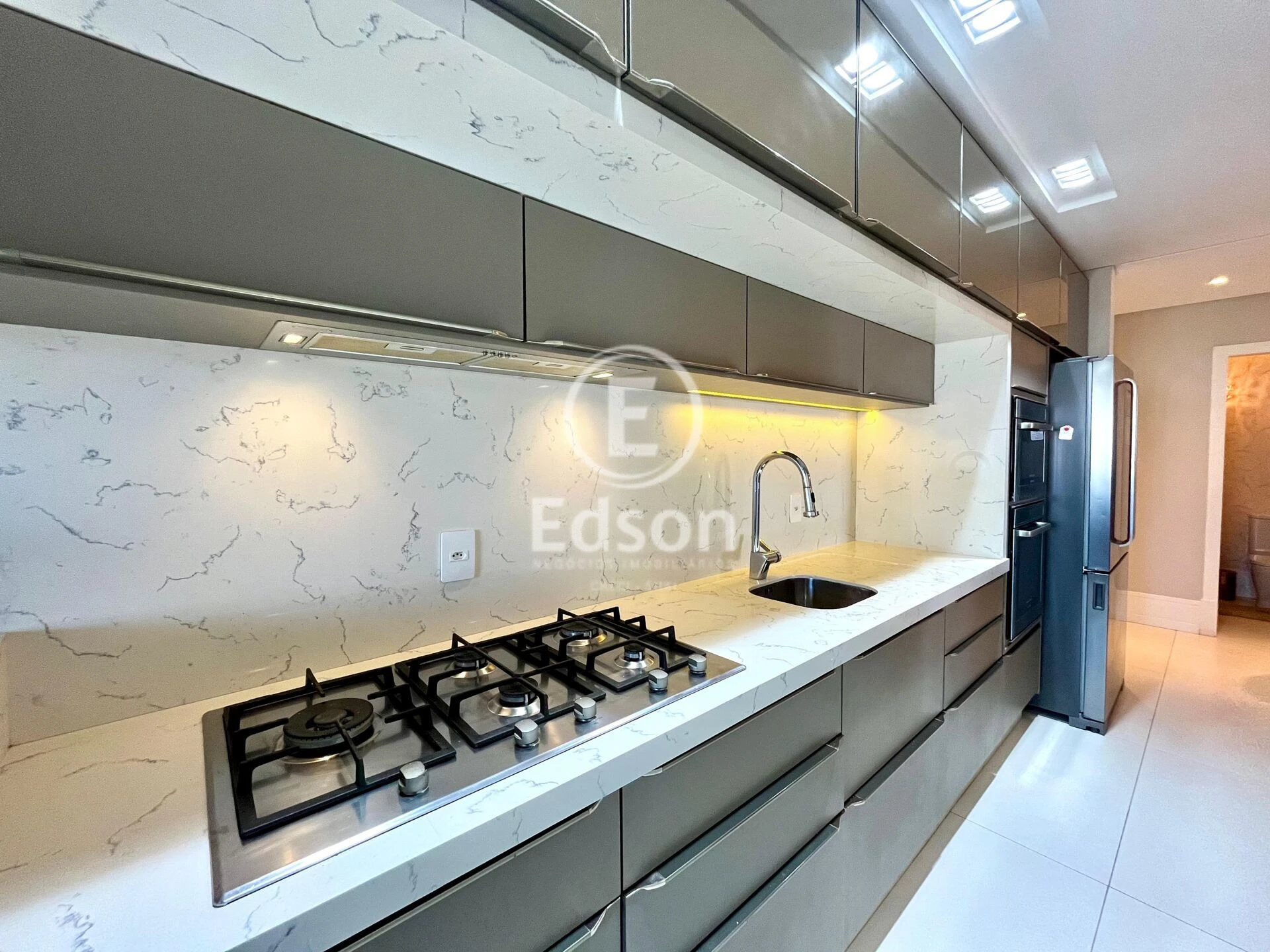 Apartamento em Estreito, Florianópolis. 3 quartos, 131m². Imagem 11 de 15