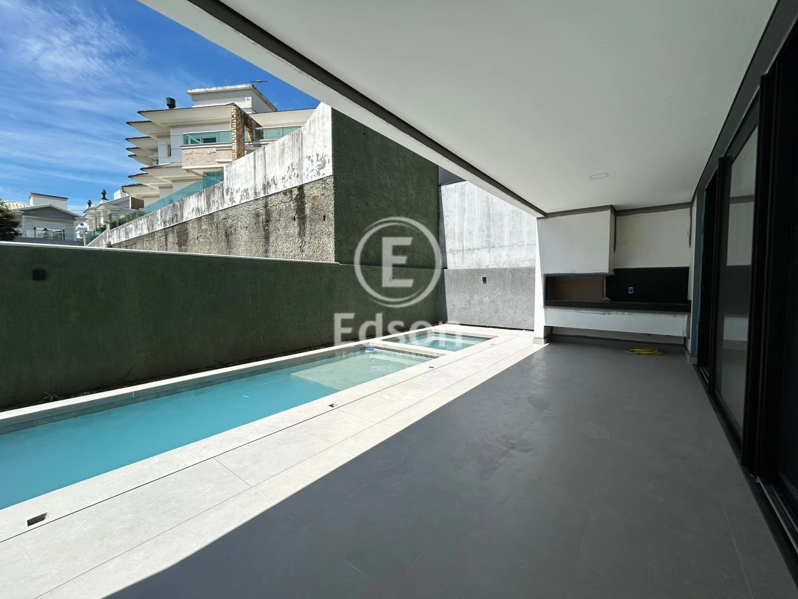 Casa em Pedra Branca, Palhoça. 3 quartos, 330m². Imagem 3 de 15