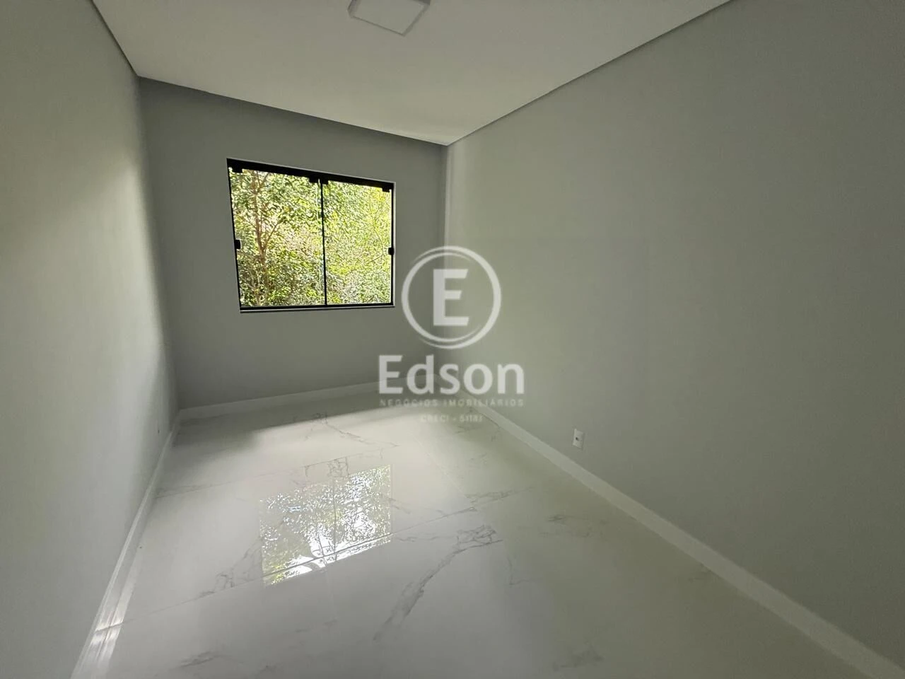 Sobrado Geminado em Forquilhas, São José. 3 quartos, 97m². Imagem 4 de 13