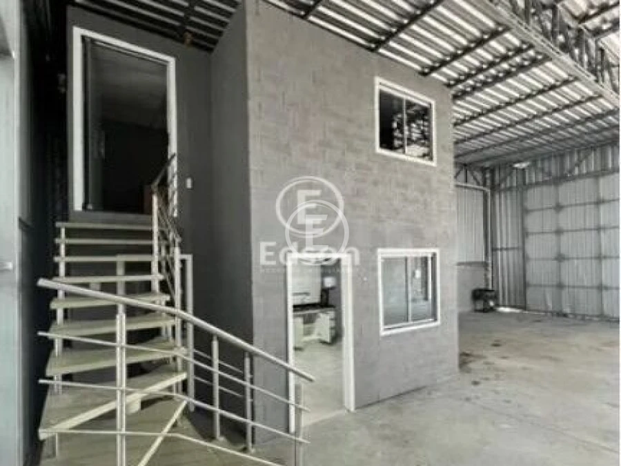 Galpão/Depósito em Aririú da Formiga, Palhoça. 0 quartos, 170m². Imagem 2 de 5