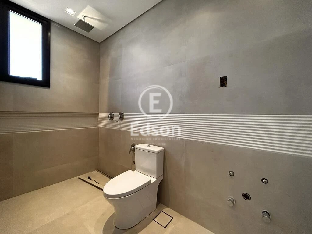 Casa em Pedra Branca, Palhoça. 4 quartos, 547m². Imagem 7 de 12