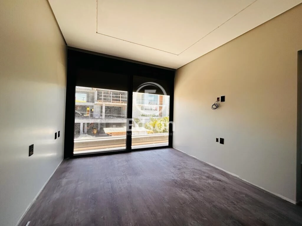 Casa em Pedra Branca, Palhoça. 4 quartos, 547m². Imagem 8 de 12