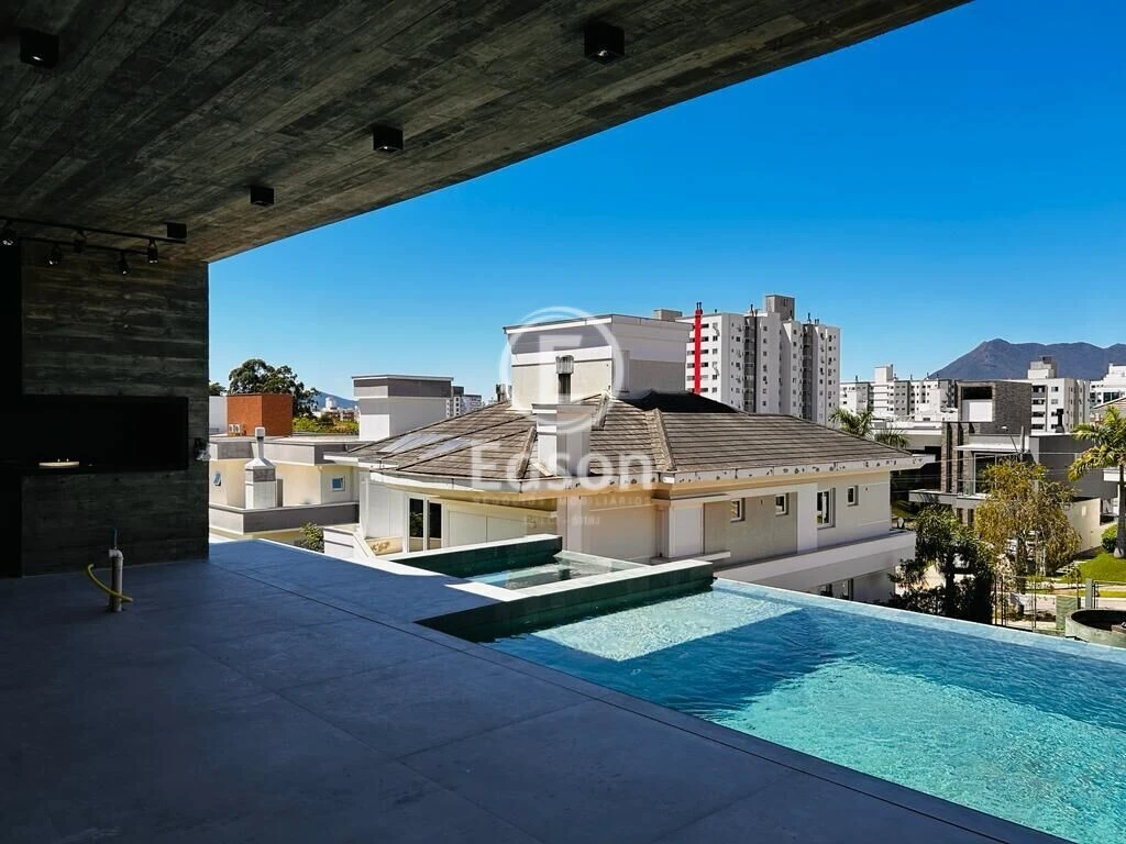 Casa em Pedra Branca, Palhoça. 4 quartos, 547m². Imagem 4 de 12