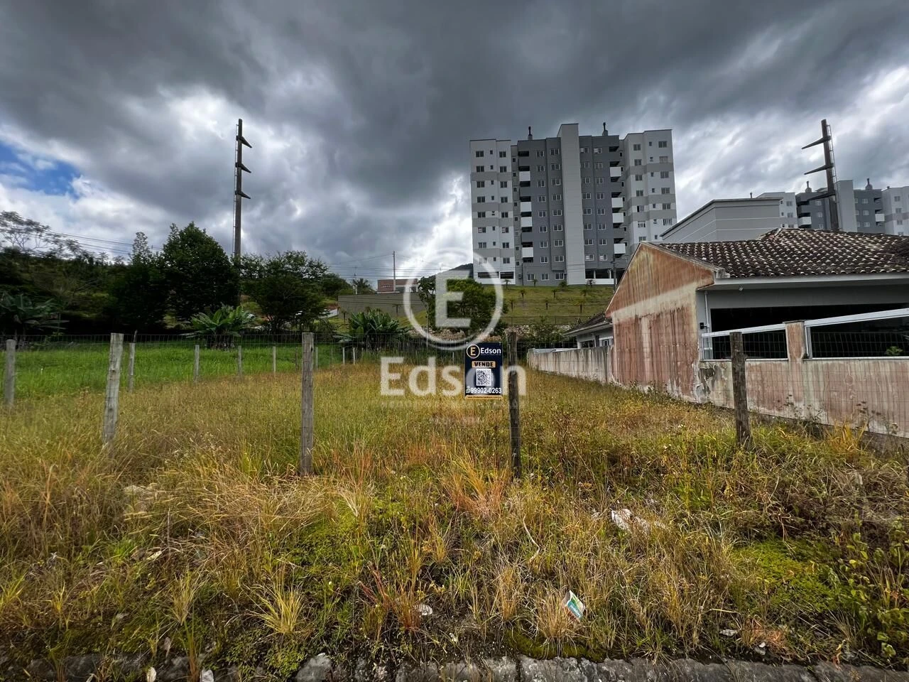 Terreno em Pedra Branca, Palhoça. 0 quartos, 420m². Imagem 1 de 2