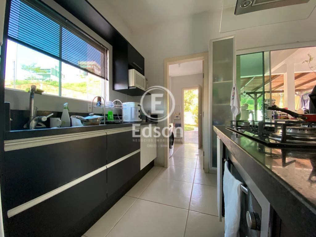 Casa em Pedra Branca, Palhoça. 3 quartos, 226m². Imagem 4 de 14