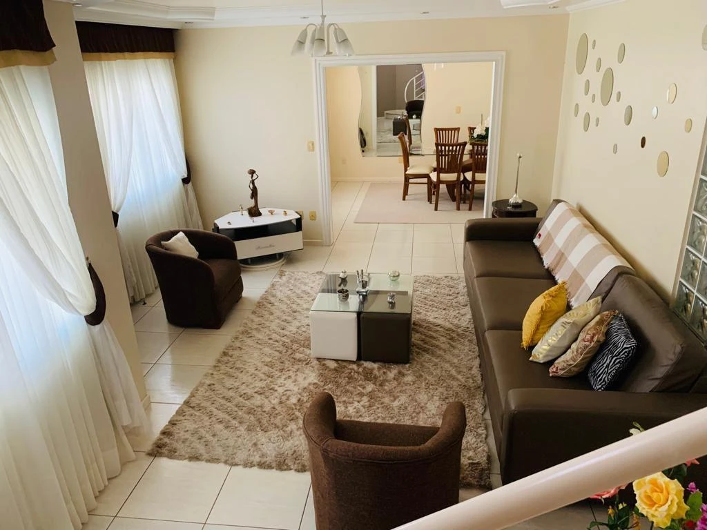 Casa em Aririu, Palhoça. 4 quartos, 189m². Imagem 5 de 12