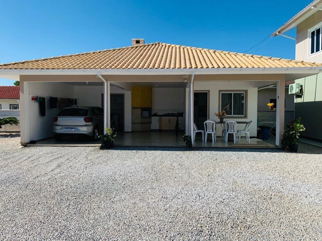 Casa em Aririu, Palhoça. 4 quartos, 189m². Imagem 1 de 12