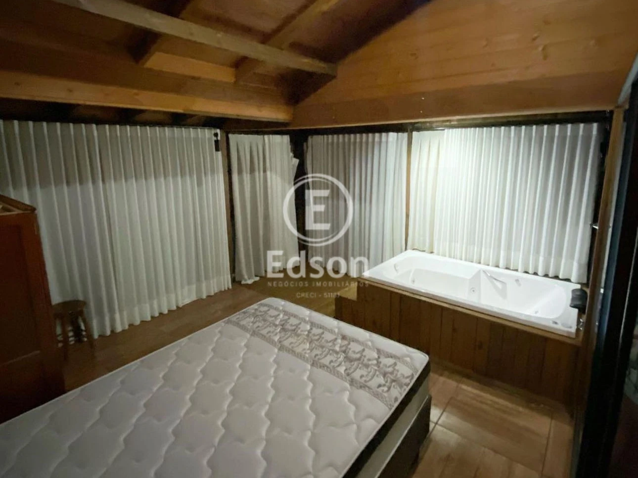 Sítio em Sul do Rio, Santo Amaro da Imperatriz. 4 quartos, 360m². Imagem 3 de 9