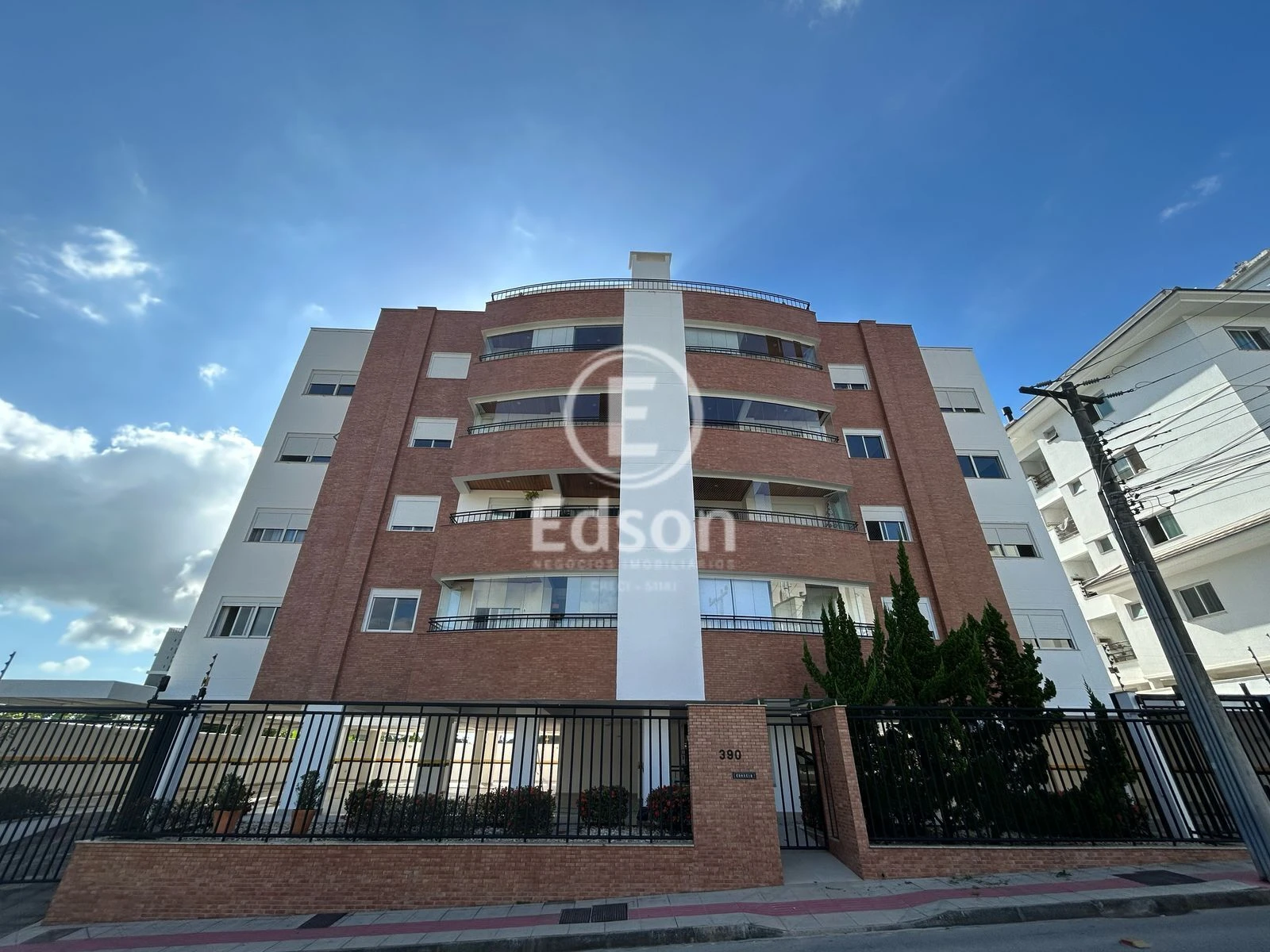 Apartamento em Pagani, Palhoça. 3 quartos, 95m². Imagem 1 de 12