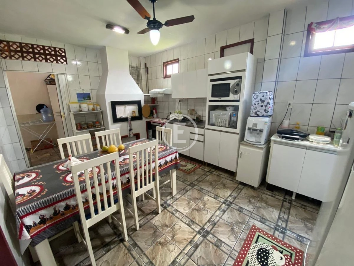 Casa em Centro, Palhoça. 3 quartos, 252m². Imagem 6 de 12