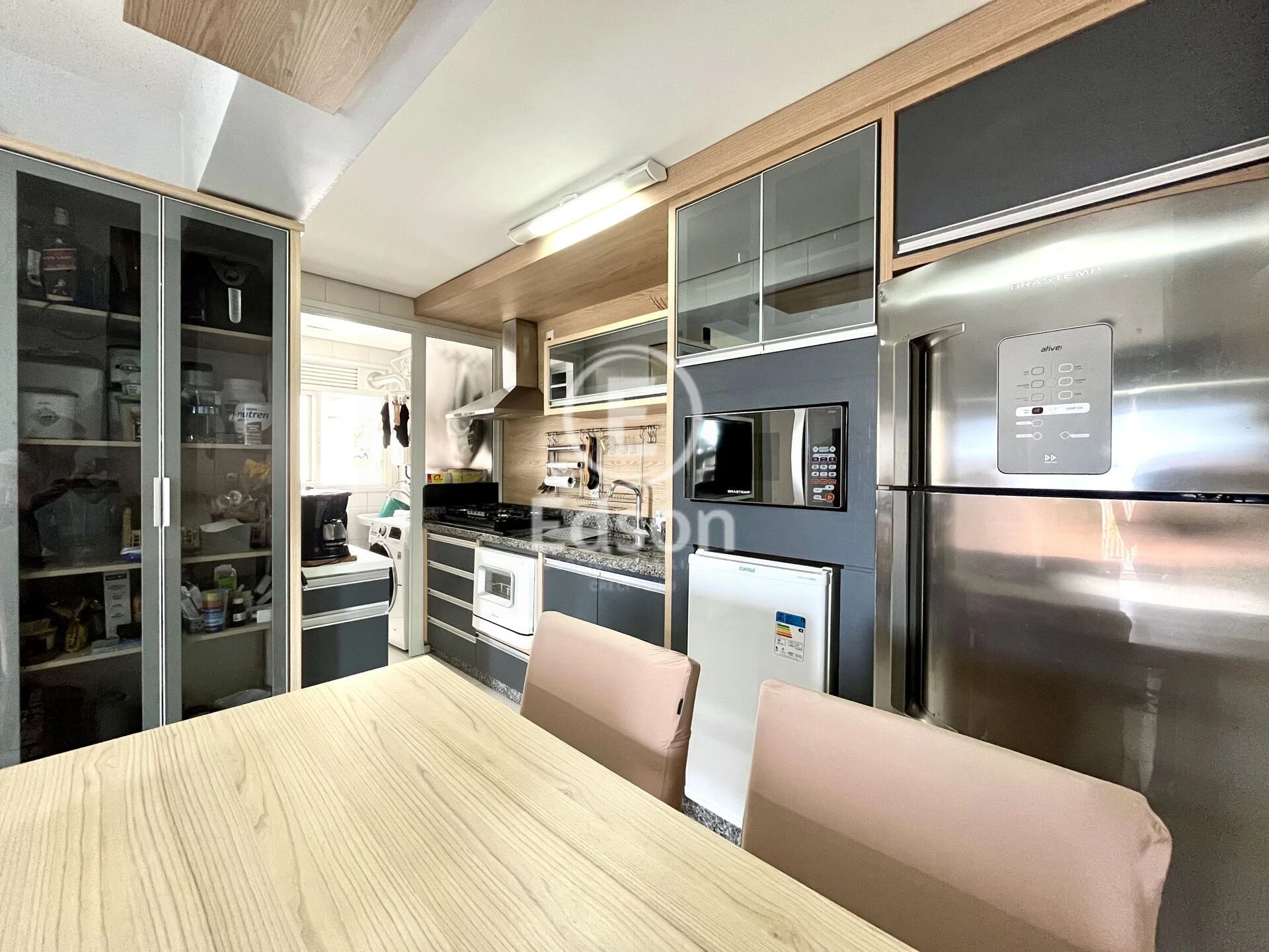 Apartamento em Praia Comprida, São José. 3 quartos, 79m². Imagem 2 de 15