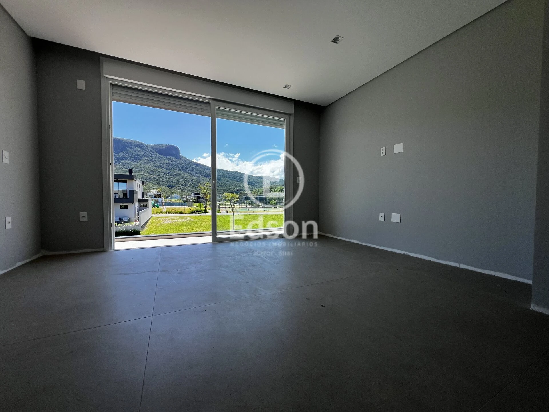 Casa em Pedra Branca, Palhoça. 3 quartos, 241m². Imagem 5 de 10