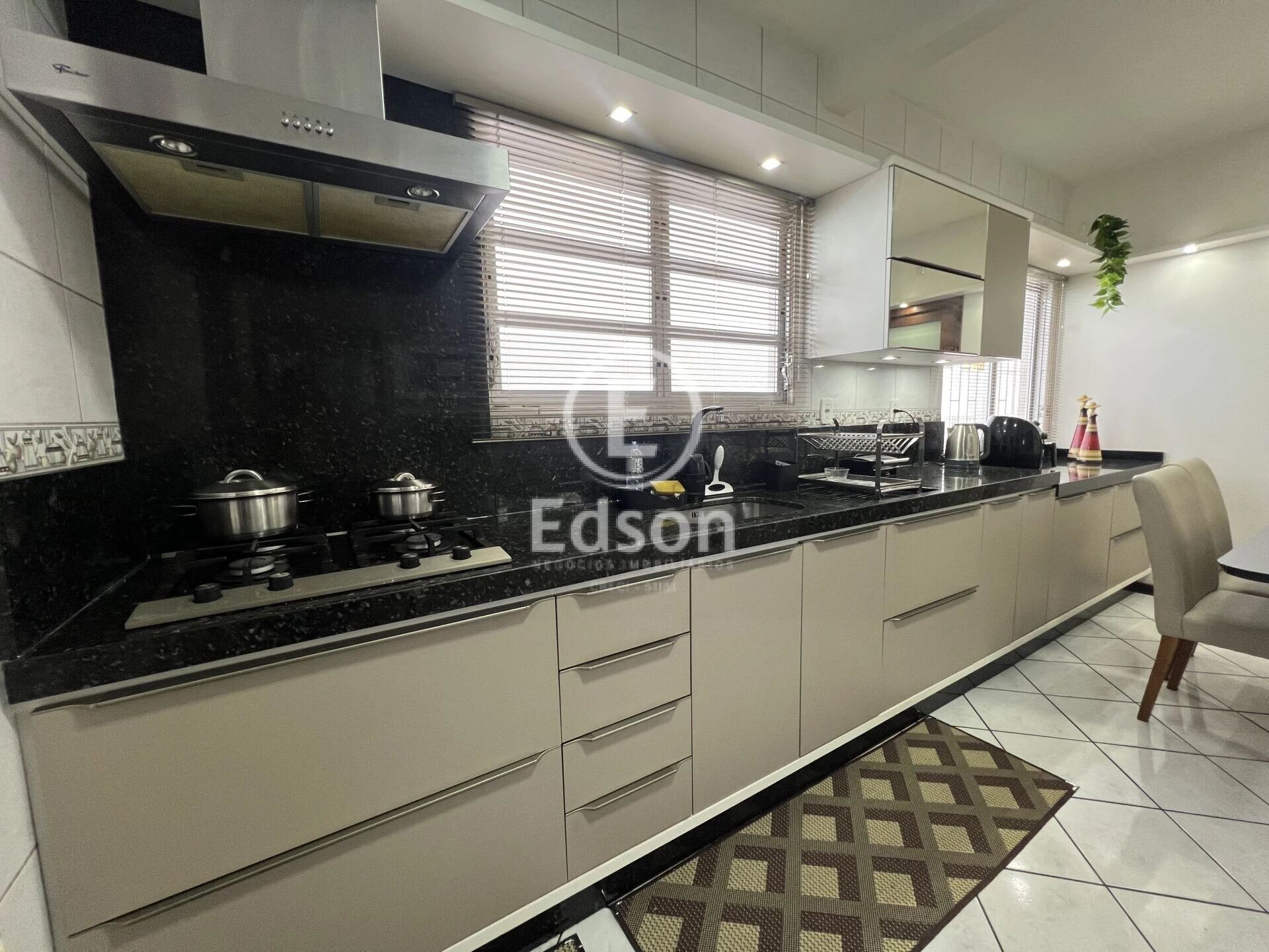 Casa em Pagani, Palhoça. 3 quartos, 85m². Imagem 2 de 13