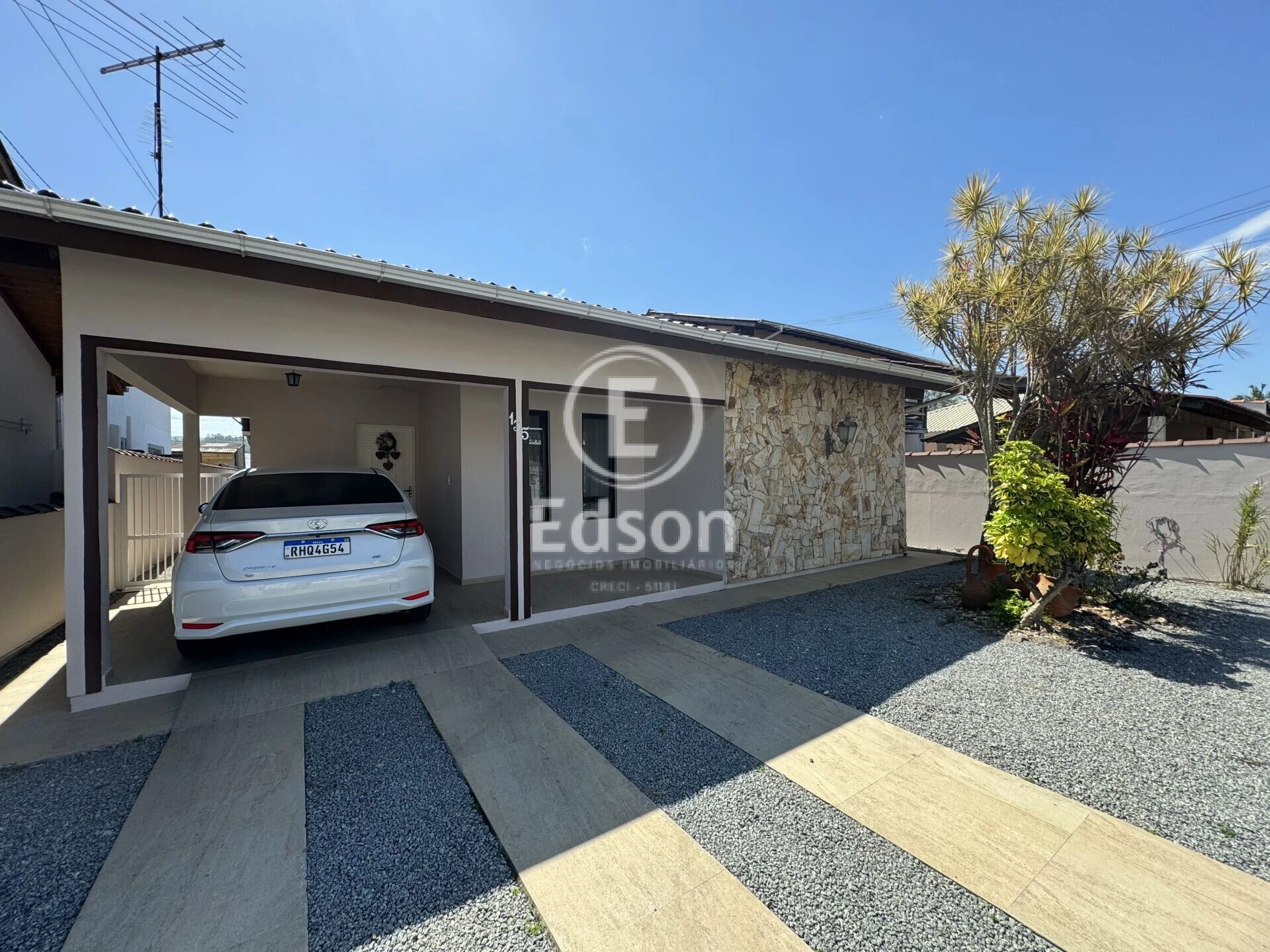 Casa em Aririu, Palhoça. 3 quartos, 130m². Imagem 1 de 13