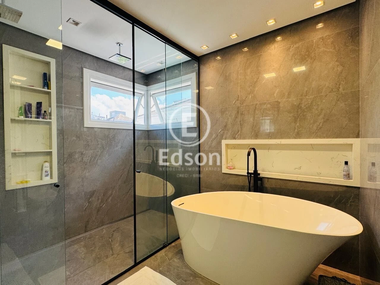 Casa em Pedra Branca, Palhoça. 3 quartos, 350m². Imagem 6 de 15