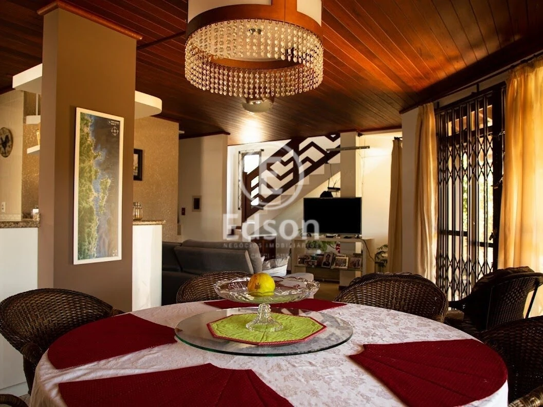 Casa em Pinheira, Palhoça. 3 quartos, 182m². Imagem 7 de 14