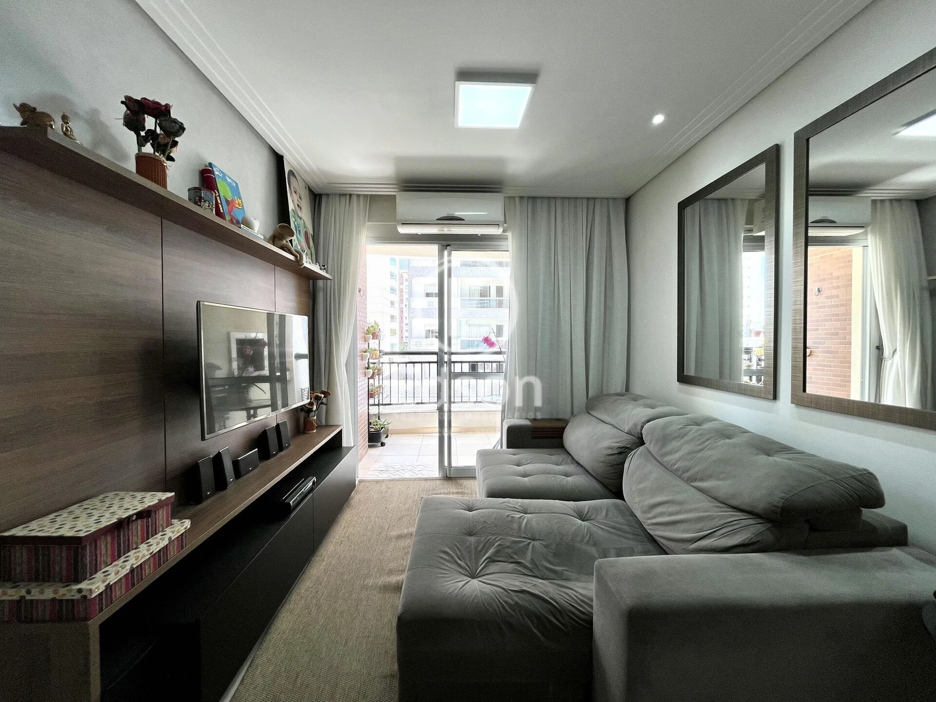 Apartamento em Kobrasol, São José. 2 quartos, 74m². Imagem 2 de 15