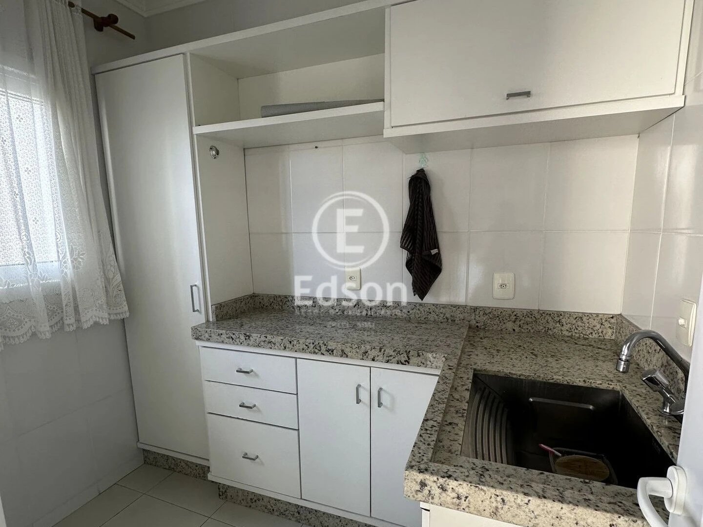 Casa em Ponte do Imaruim, Palhoça. 3 quartos, 222m². Imagem 6 de 13