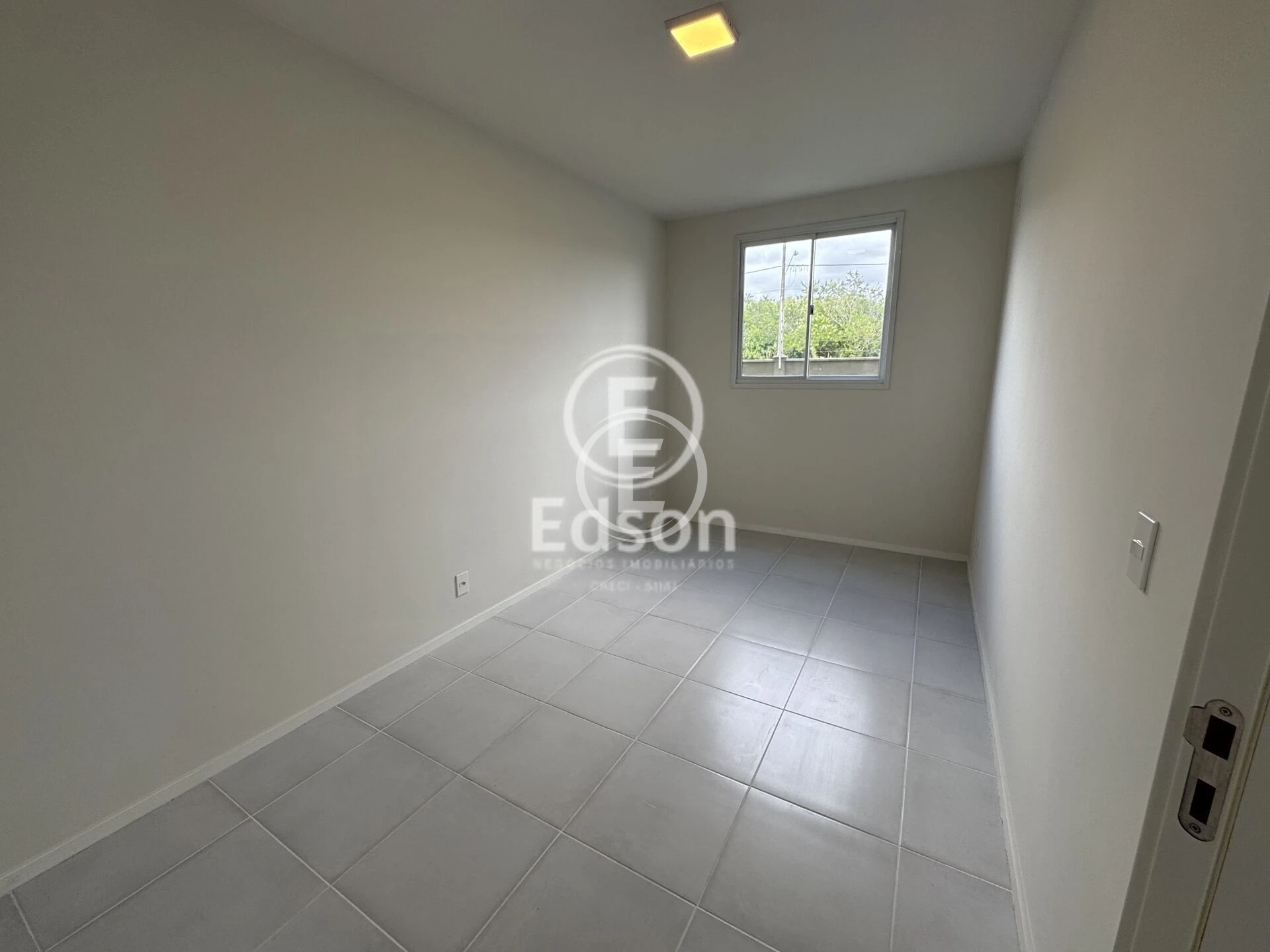 Apartamento em Sertão do Maruim, São José. 2 quartos, 47m². Imagem 4 de 13