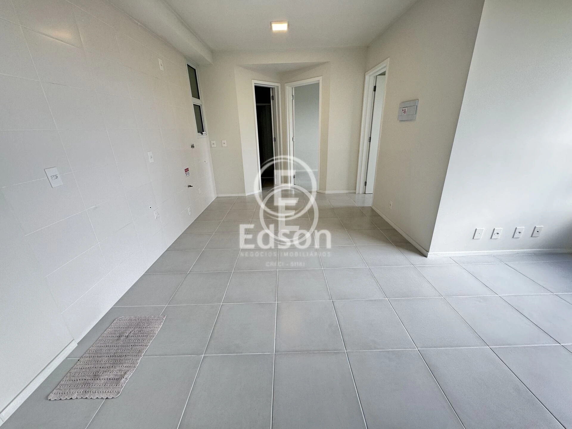 Apartamento em Sertão do Maruim, São José. 2 quartos, 47m². Imagem 2 de 13