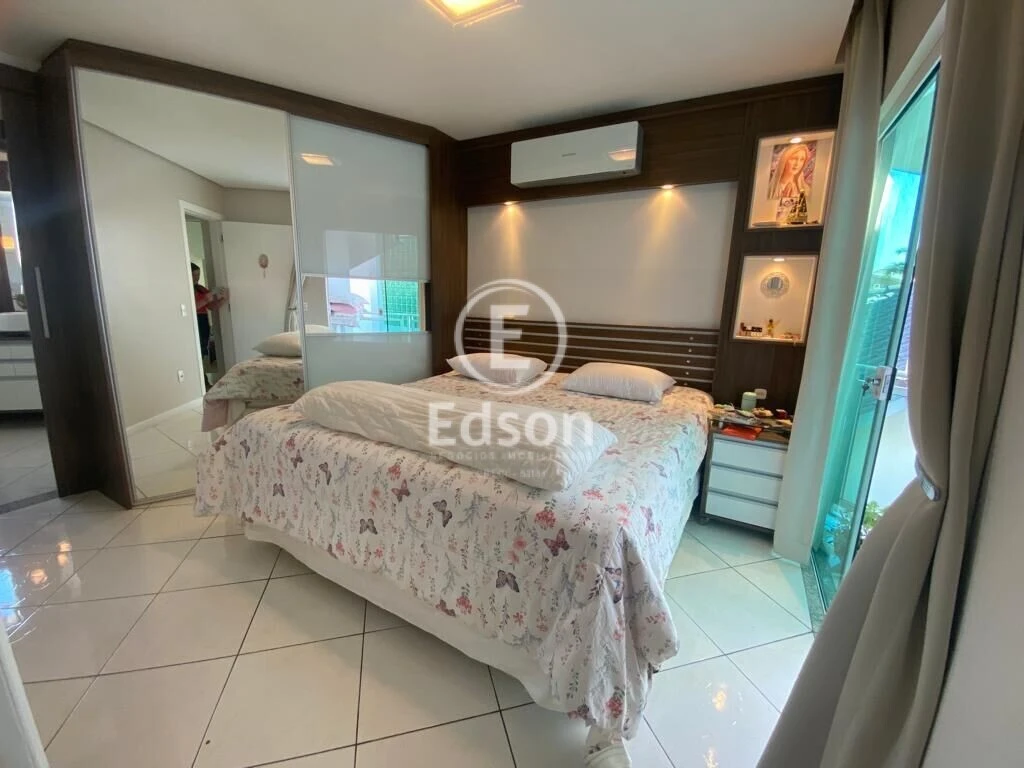 Casa em Pagani, Palhoça. 3 quartos, 300m². Imagem 7 de 12