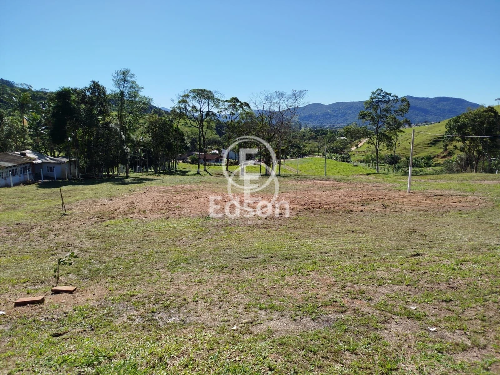 Sítio em Santo Amaro da Imperatriz, Santo Amaro da Imperatriz. 2 quartos, 60000m². Imagem 3 de 8