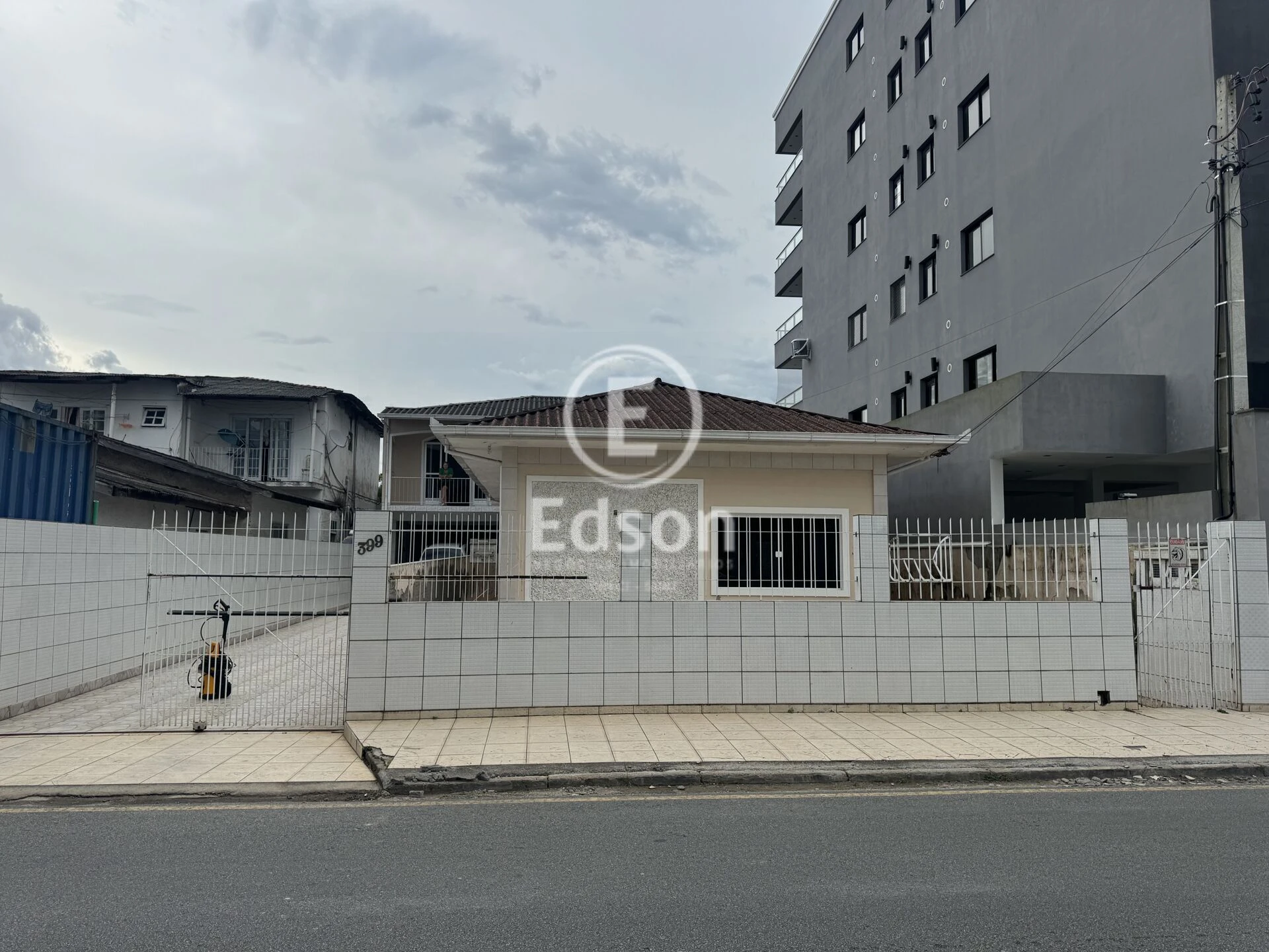 Casa em Jardim Eldorado, Palhoça. 3 quartos, 150m². Imagem 1 de 12