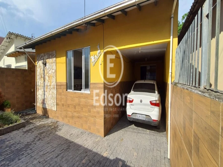 Casa em Forquilhinha, São José. 3 quartos, 190m². Imagem 16 de 24