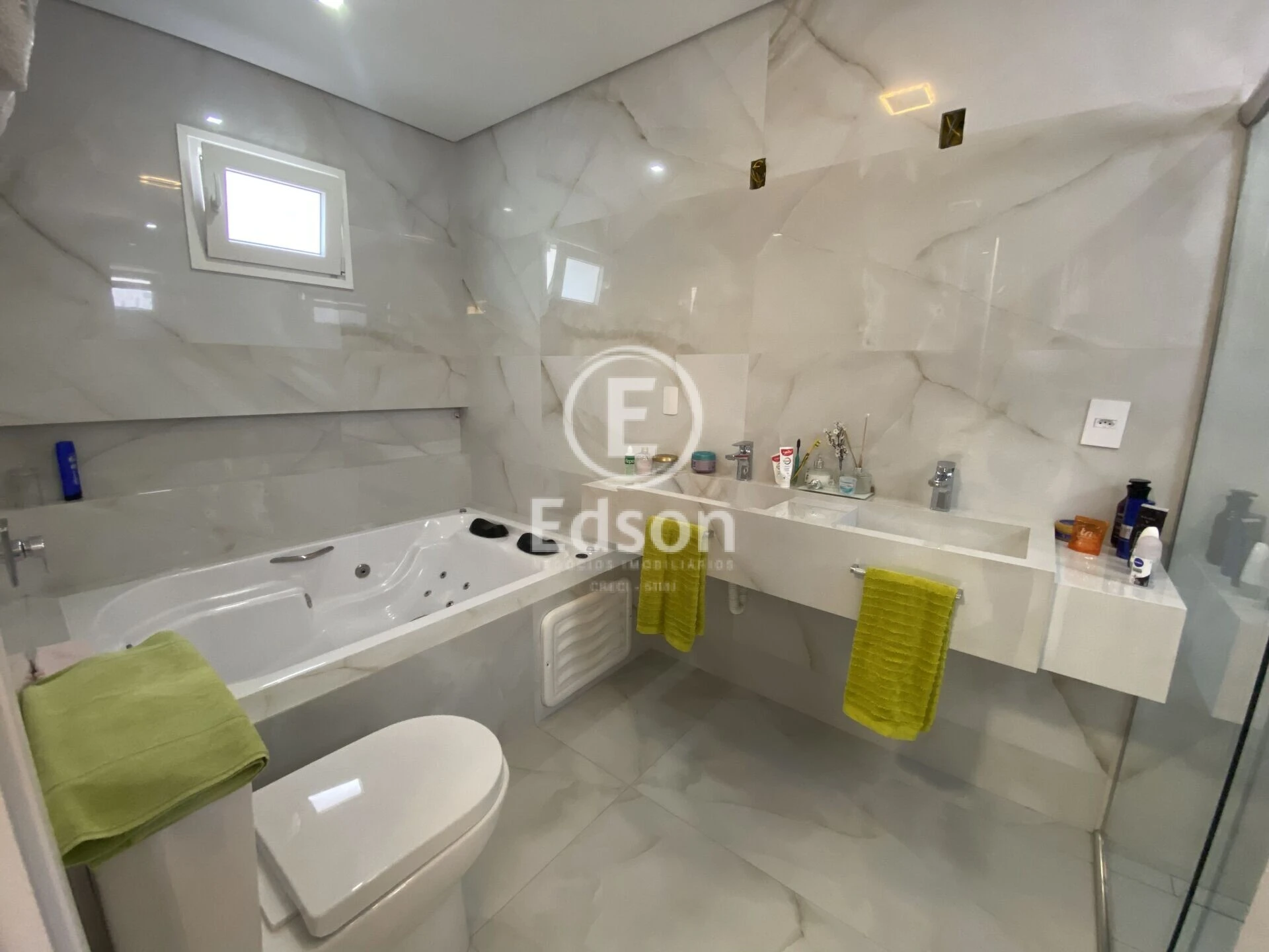 Casa em São Sebastião, Palhoça. 3 quartos, 262m². Imagem 16 de 17