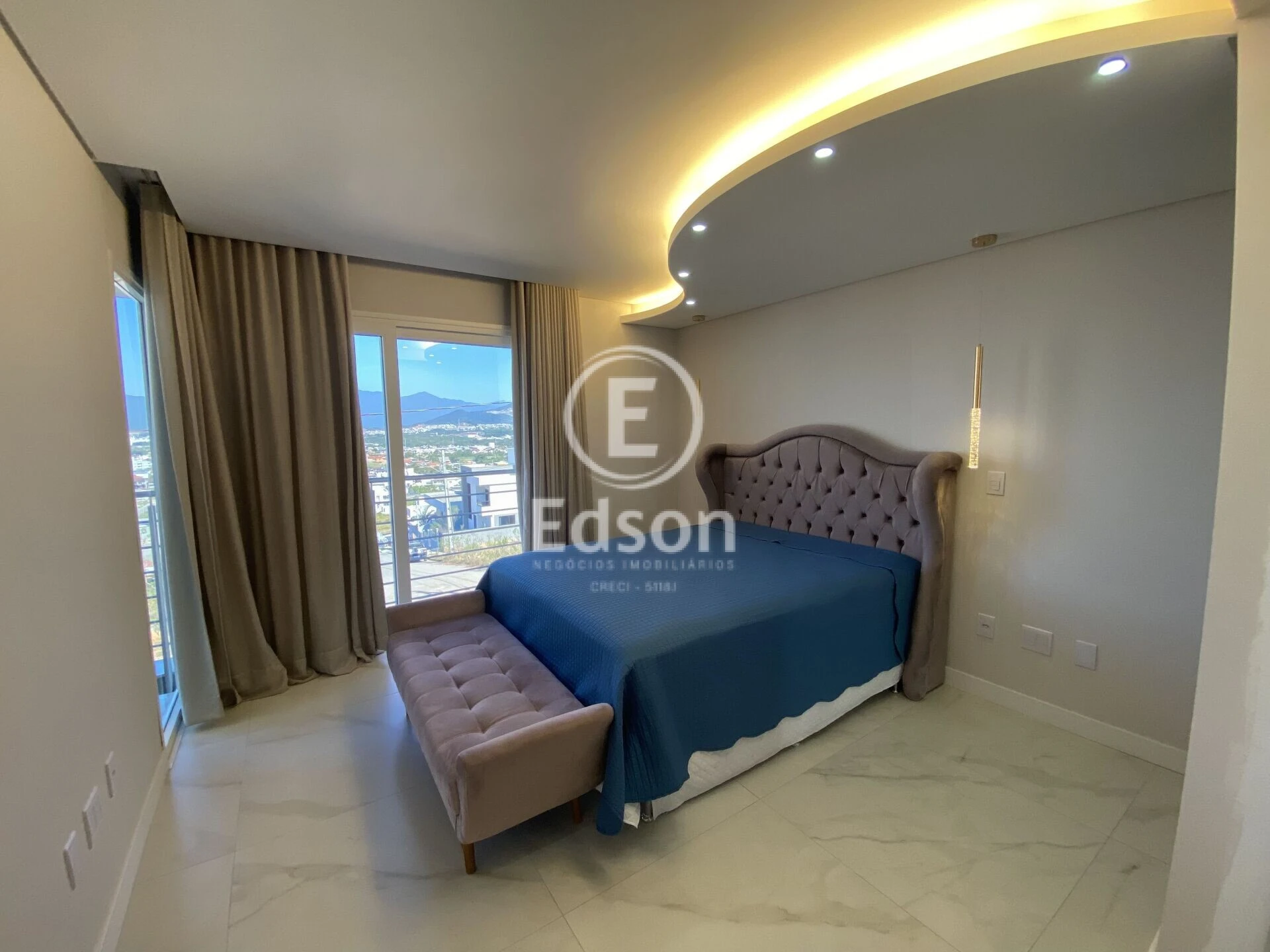 Casa em São Sebastião, Palhoça. 3 quartos, 262m². Imagem 5 de 17