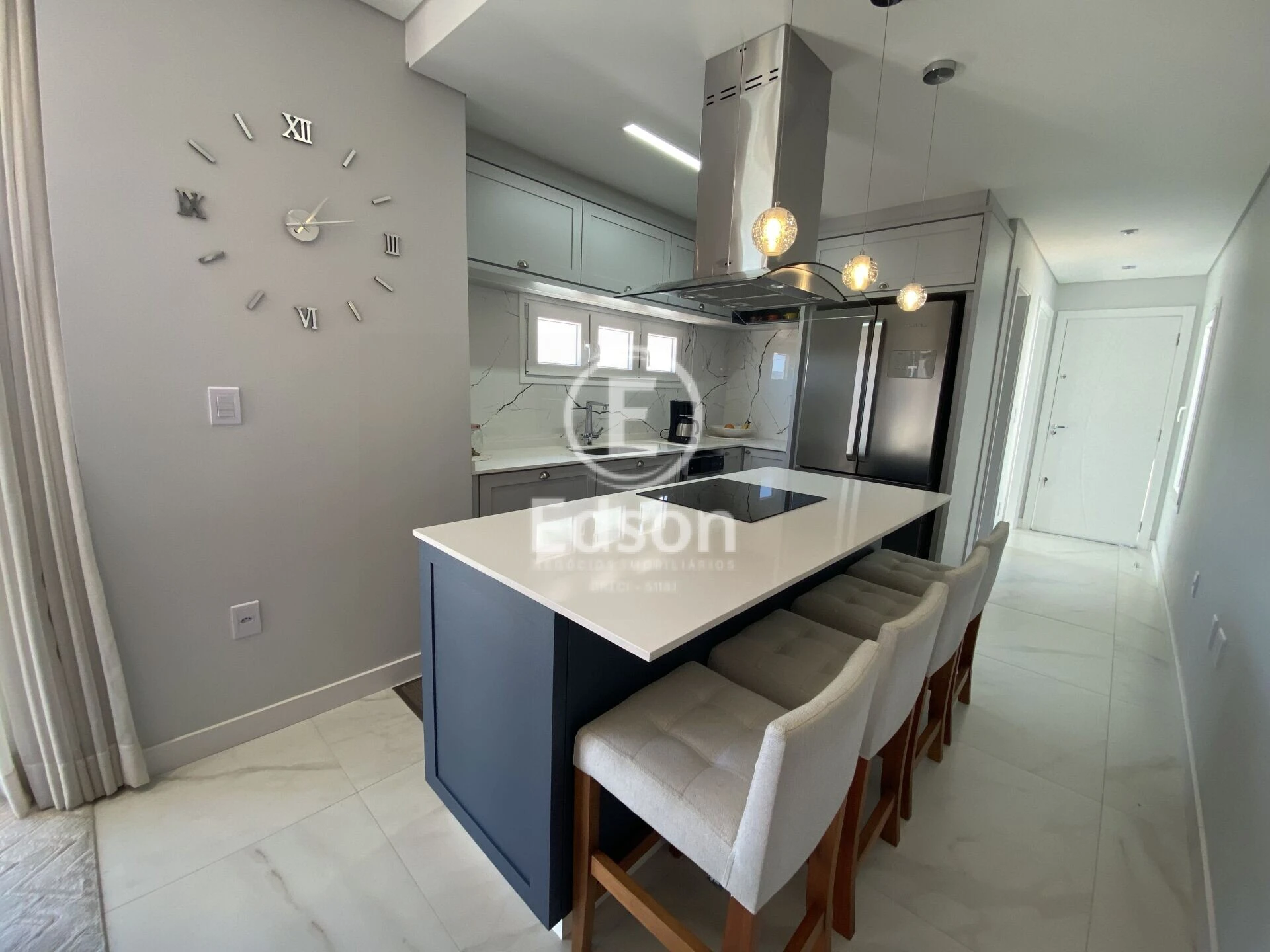 Casa em São Sebastião, Palhoça. 3 quartos, 262m². Imagem 2 de 17