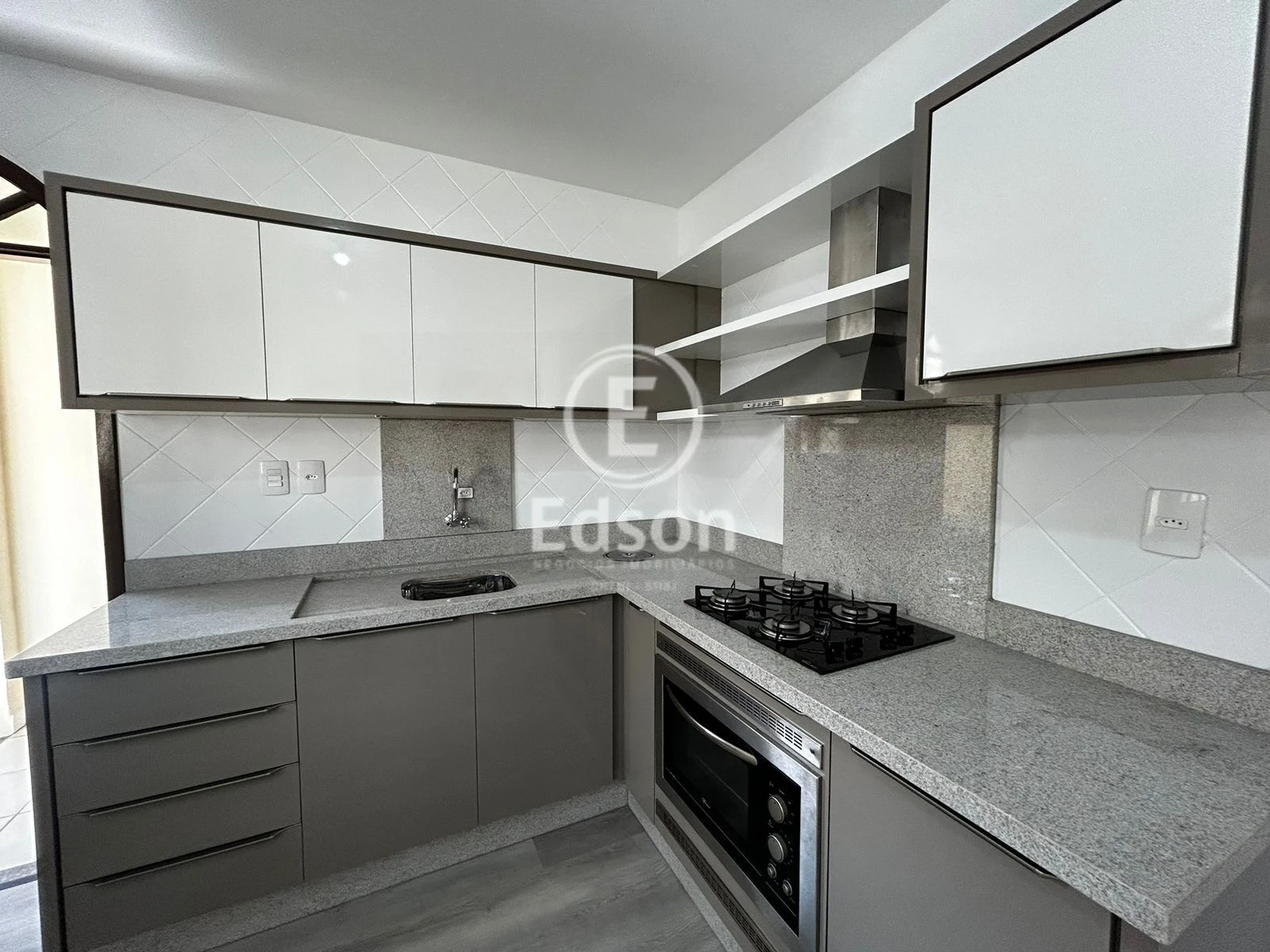 Casa em Centro, Palhoça. 2 quartos, 156m². Imagem 3 de 14