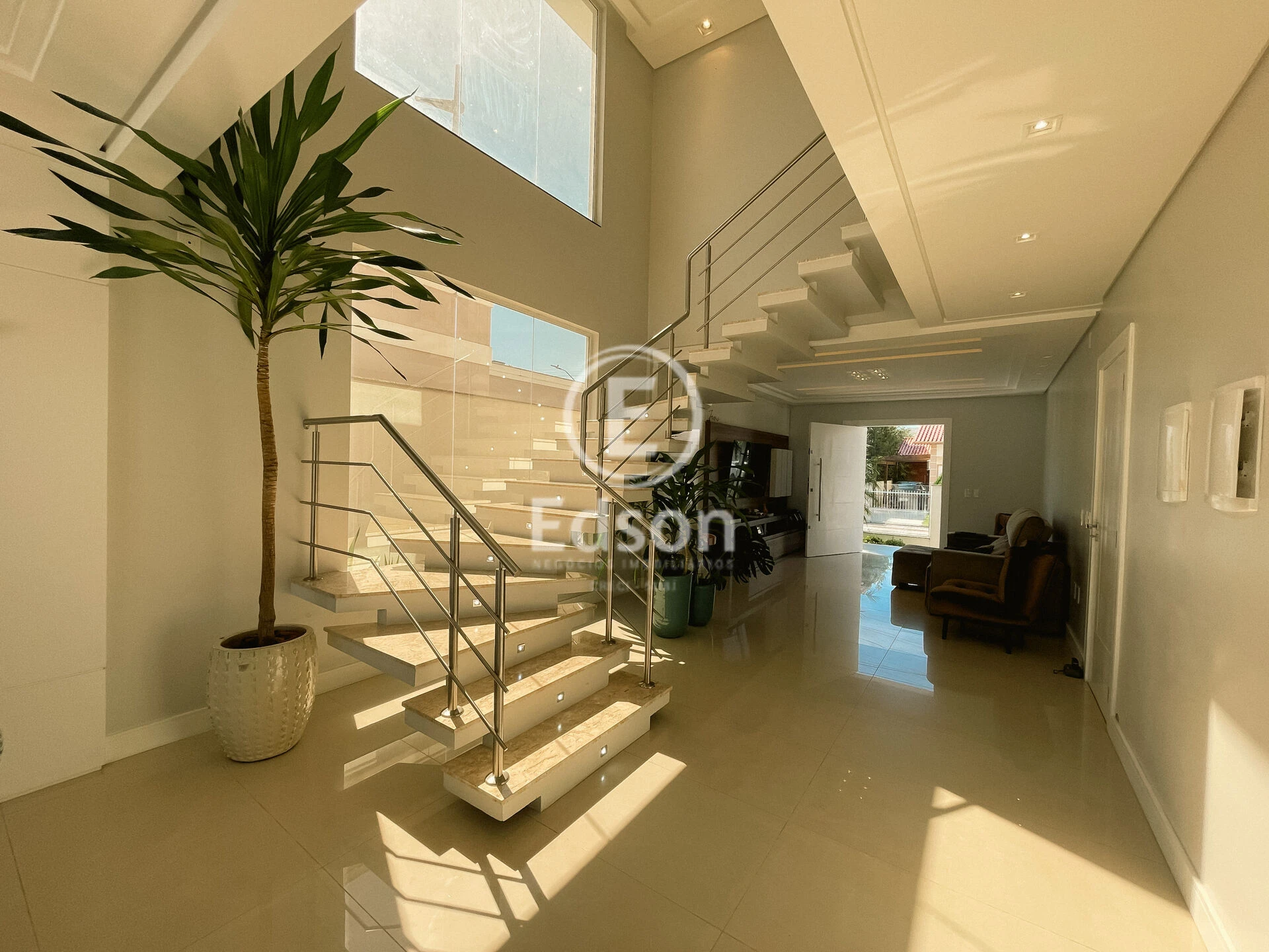 Casa em Pedra Branca, Palhoça. 4 quartos, 352m². Imagem 2 de 9