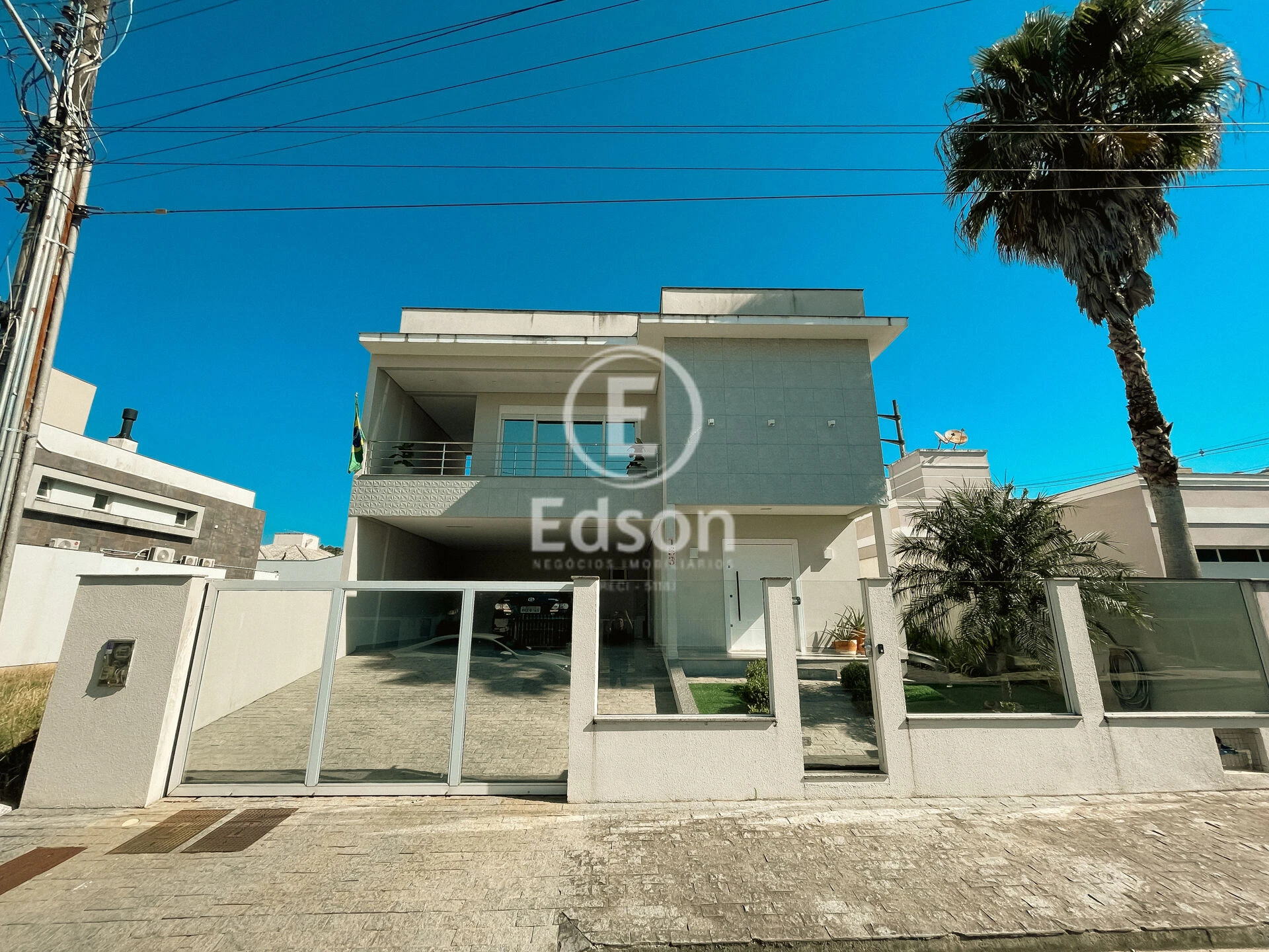 Casa em Pedra Branca, Palhoça. 4 quartos, 352m². Imagem 1 de 9