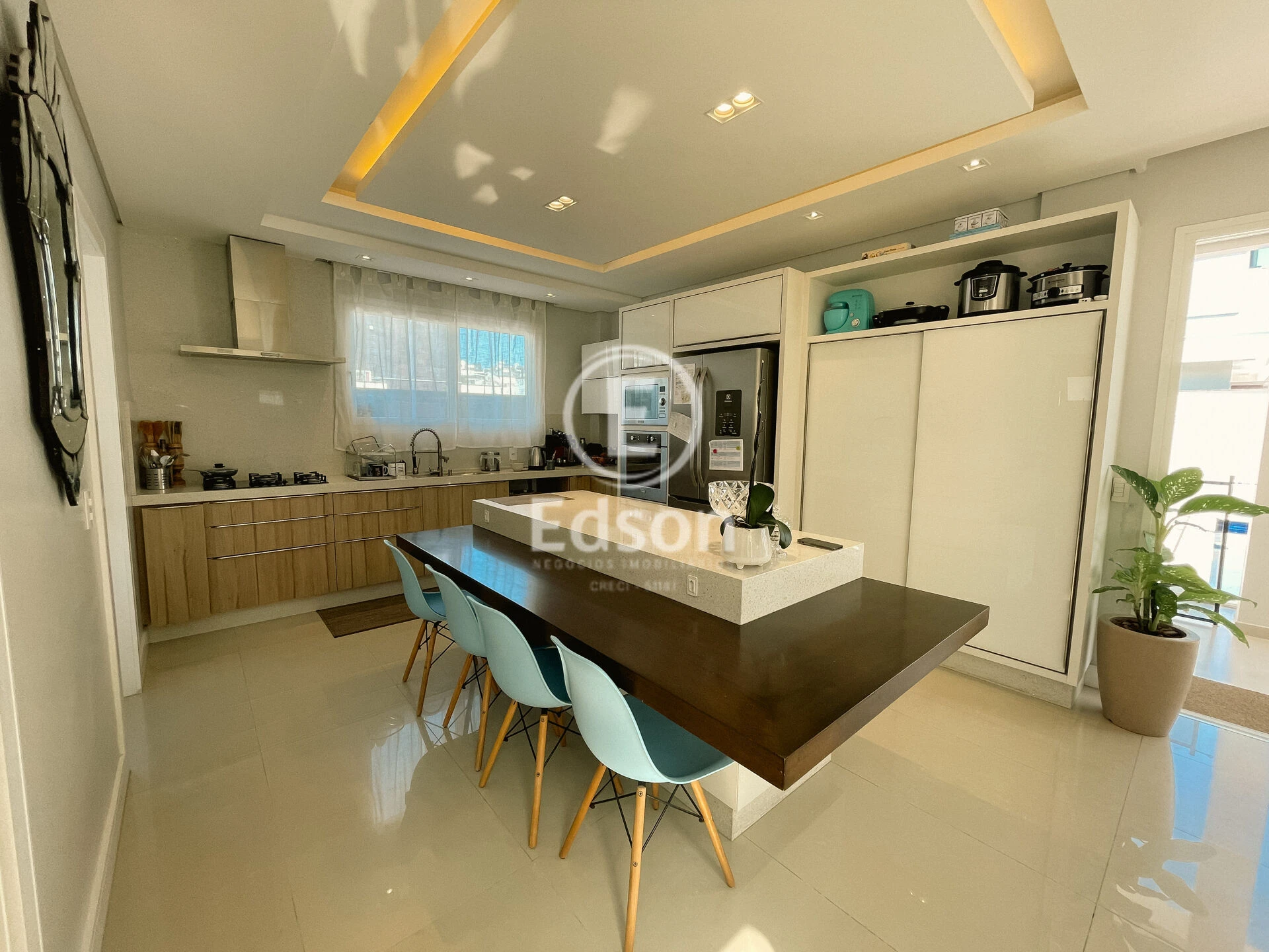 Casa em Pedra Branca, Palhoça. 4 quartos, 352m². Imagem 3 de 9