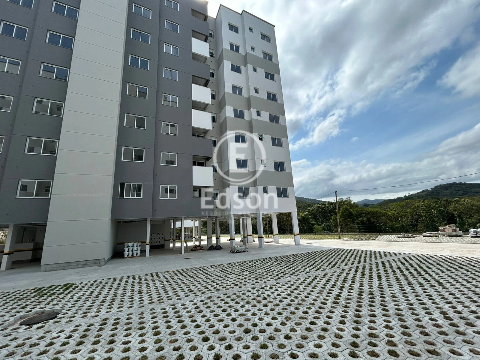Apartamento em Pedra Branca, Palhoça. 2 quartos, 54m². Imagem 1 de 14