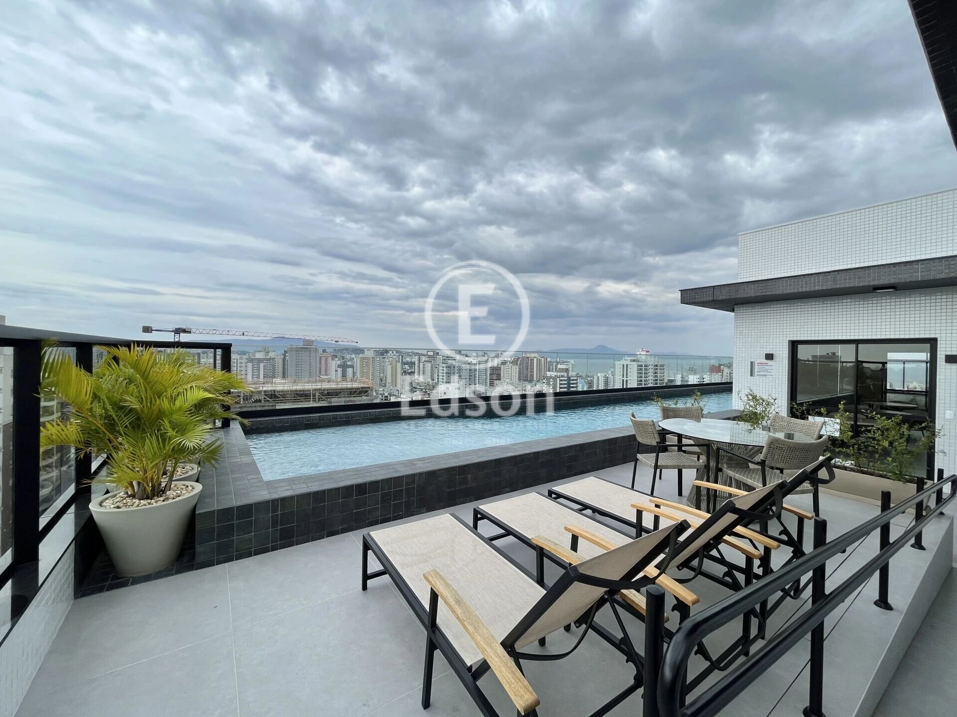 Apartamento em Kobrasol, São José. 2 quartos, 72m². Imagem 13 de 15