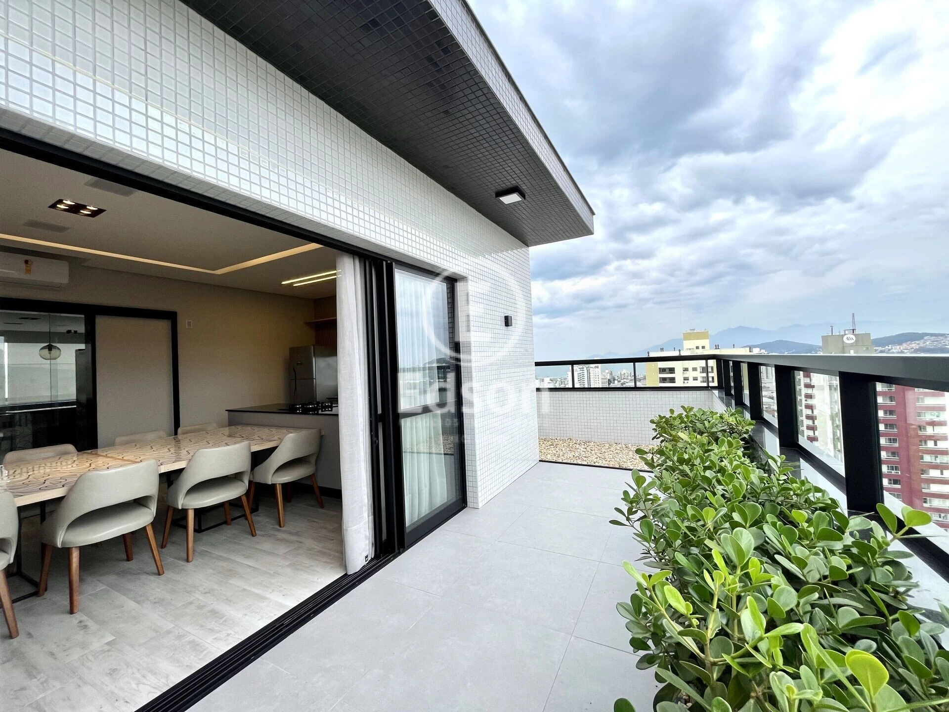 Apartamento em Kobrasol, São José. 2 quartos, 72m². Imagem 12 de 15