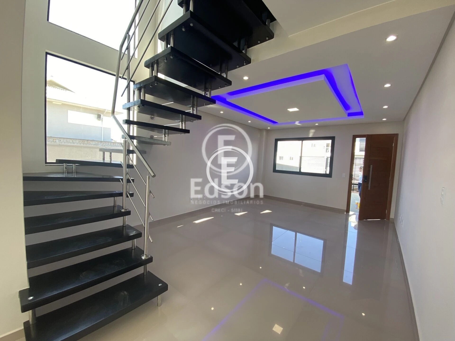 Casa em ARIRIU, PALHOÇA. 2 quartos, 96m². Imagem 2 de 9