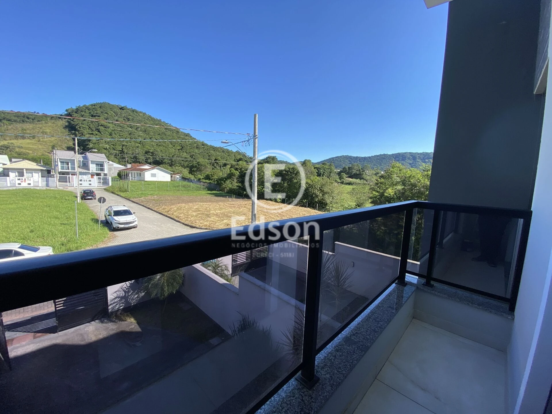 Sobrado Geminado em Forquilhas, São José. 2 quartos, 72m². Imagem 3 de 8