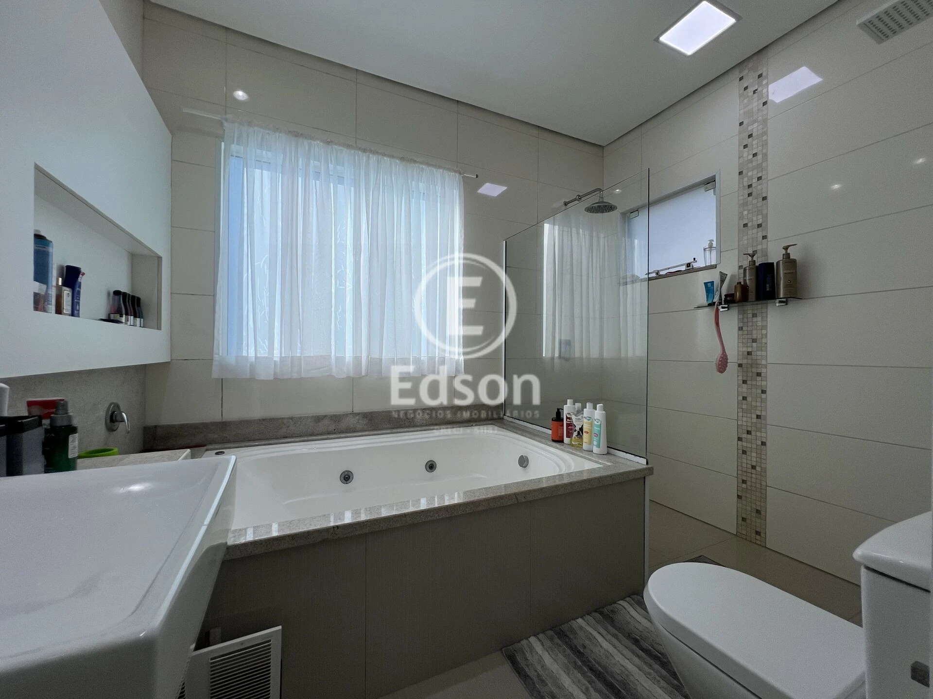 Casa em Pedra Branca, Palhoça. 3 quartos, 215m². Imagem 11 de 15