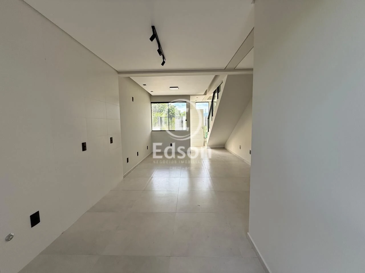 Sobrado Geminado em Forquilhas, São José. 3 quartos, 102m². Imagem 3 de 12