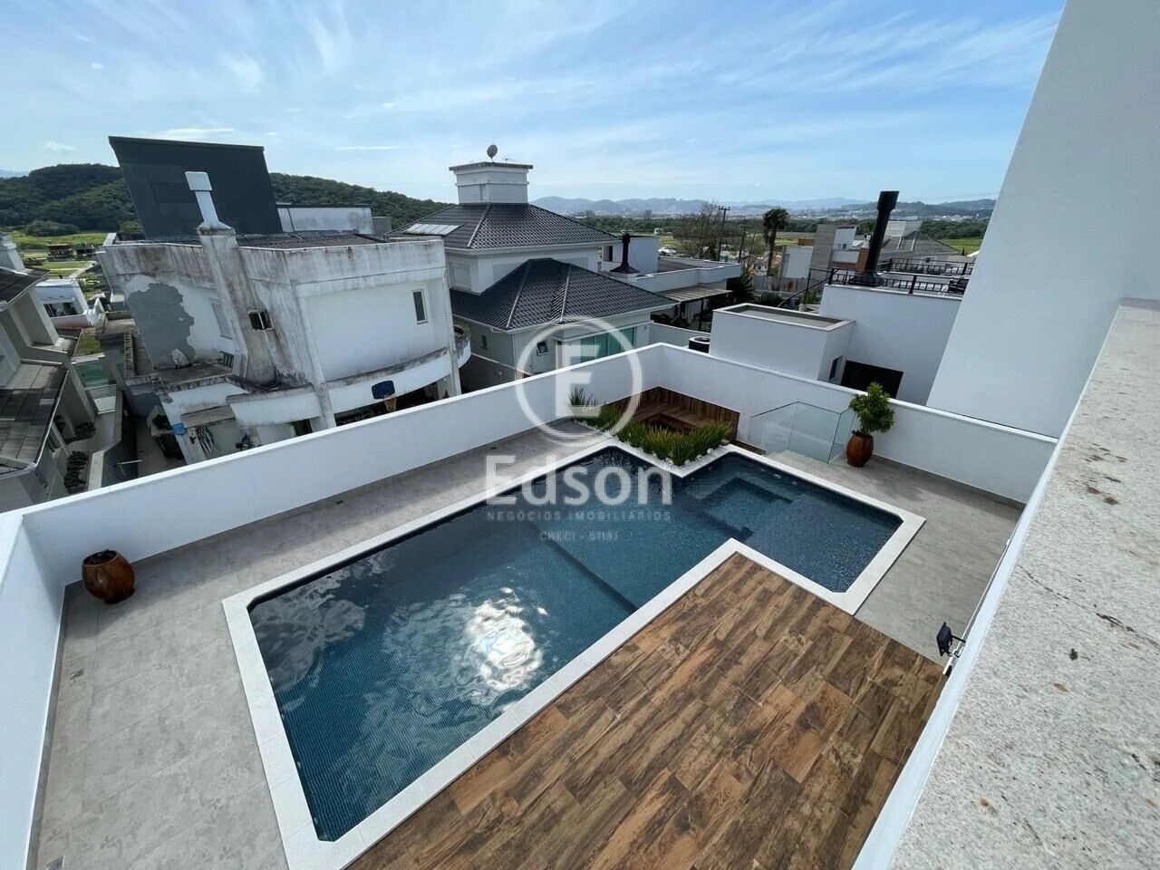 Casa em Pedra Branca, Palhoça. 3 quartos, 350m². Imagem 9 de 10