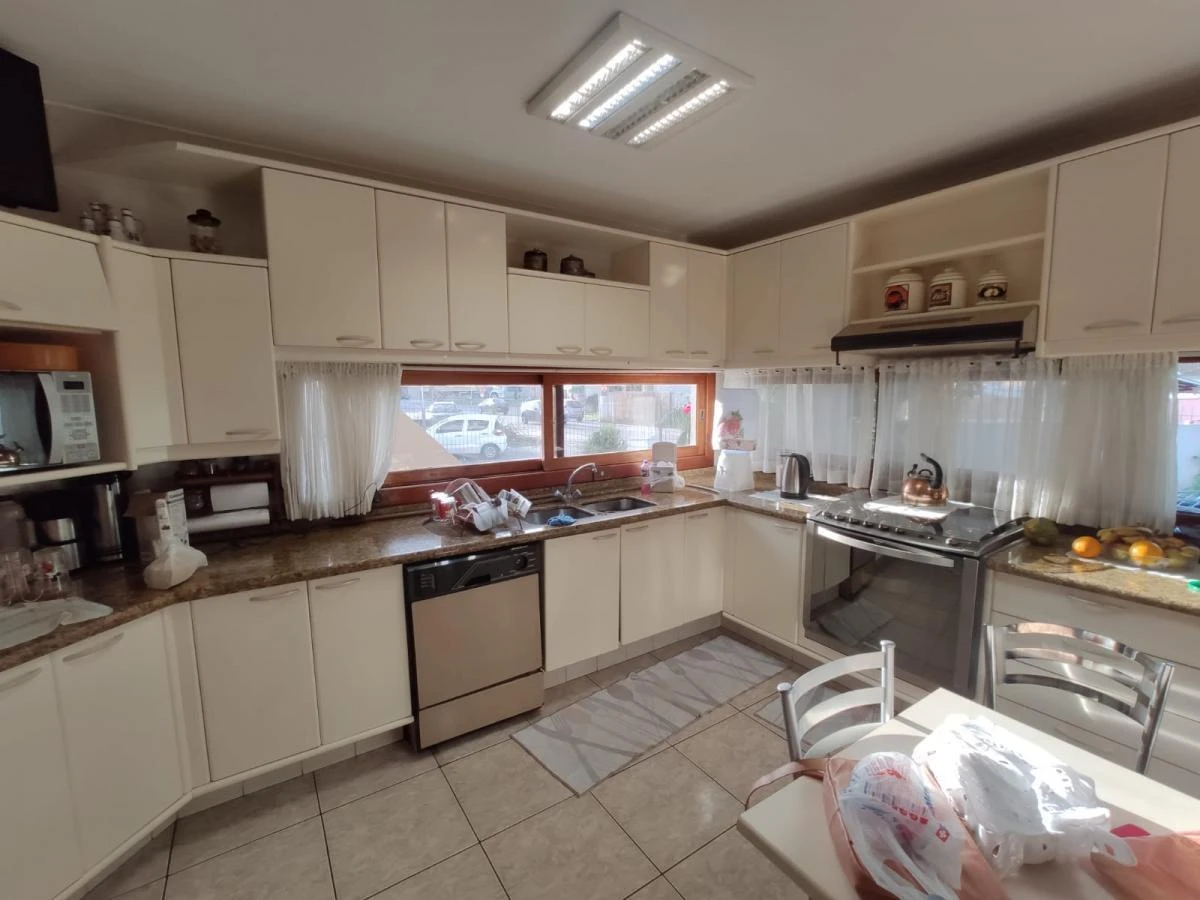 Casa em Centro, Palhoça. 5 quartos, 444m². Imagem 4 de 11