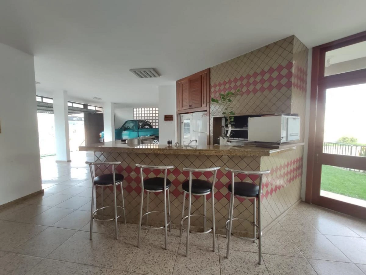 Casa em Centro, Palhoça. 5 quartos, 444m². Imagem 8 de 11