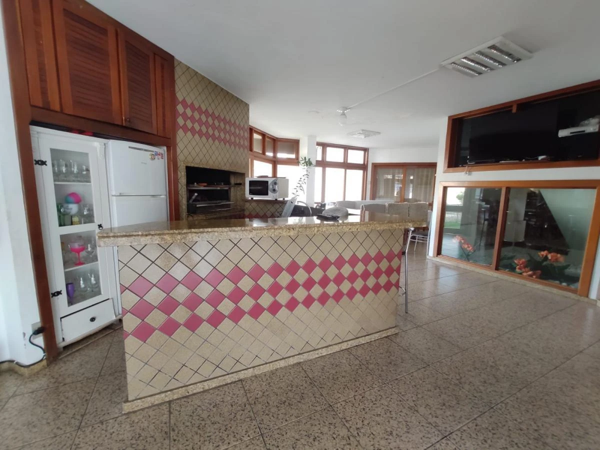 Casa em Centro, Palhoça. 5 quartos, 444m². Imagem 9 de 11