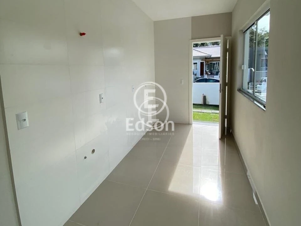 Casa Geminada em Forquilhas, São José. 2 quartos, 48m². Imagem 3 de 8