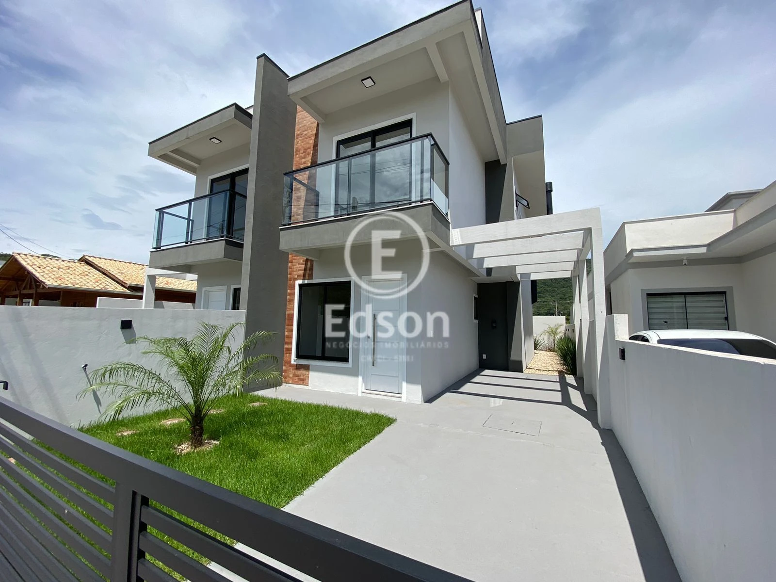 Casa em Forquilhas, São José. 2 quartos, 99m². Imagem 1 de 12