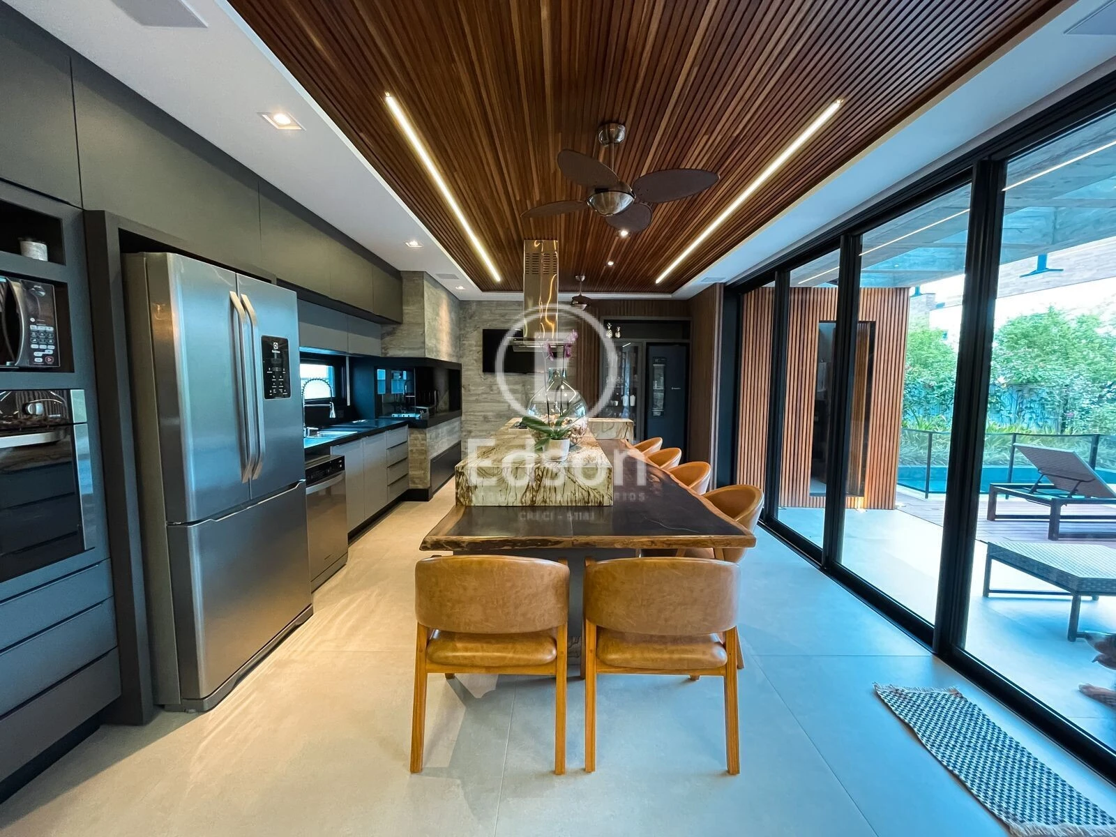 Casa em Pedra Branca, Palhoça. 4 quartos, 386m². Imagem 4 de 13